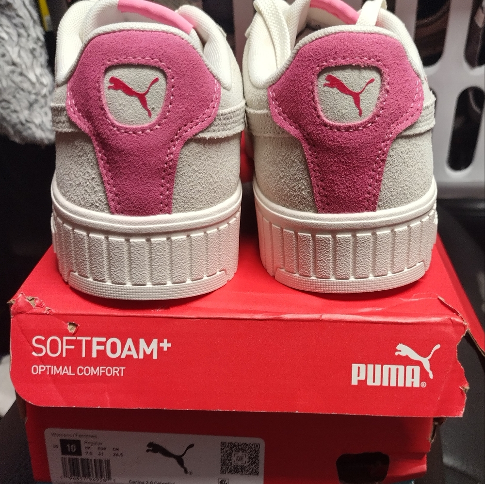 NIB pumas - Picture 3 of 10